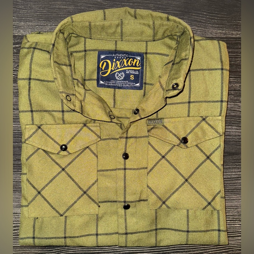 DIXXON “Bodie” Green and Black Flannel With Snap Buttons